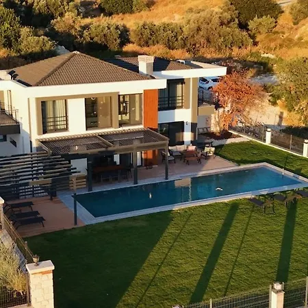 Mona Ovacik Luxury * Кешме