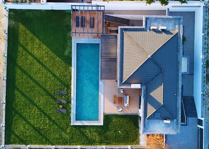 Mona Ovacik Luxury *